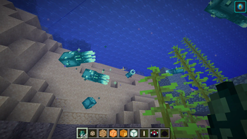 Glow Squid Parity from Bedrock Edition