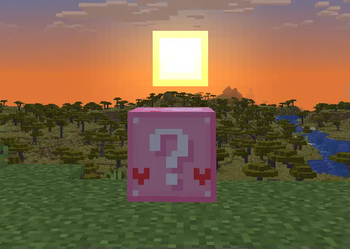 Lucky Block Pink