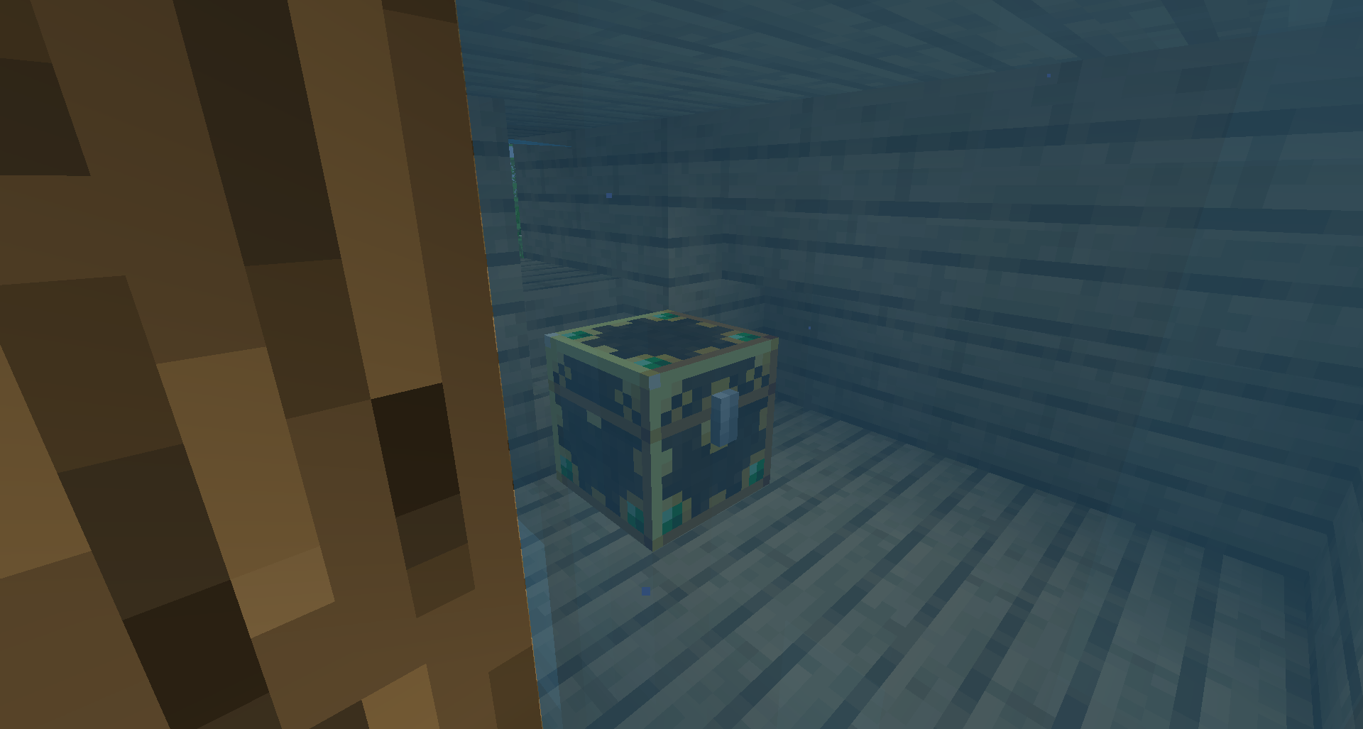 An underwater underwater Lootr chest!