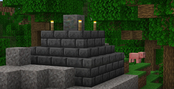 Everyore Pedestal (Forest)