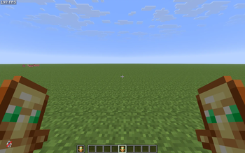 Crosshair&Hotbar selector Before