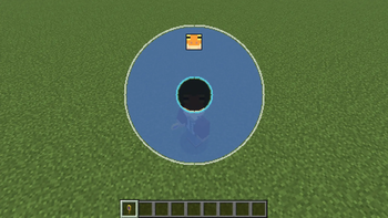 Radial menu open showing scanned players