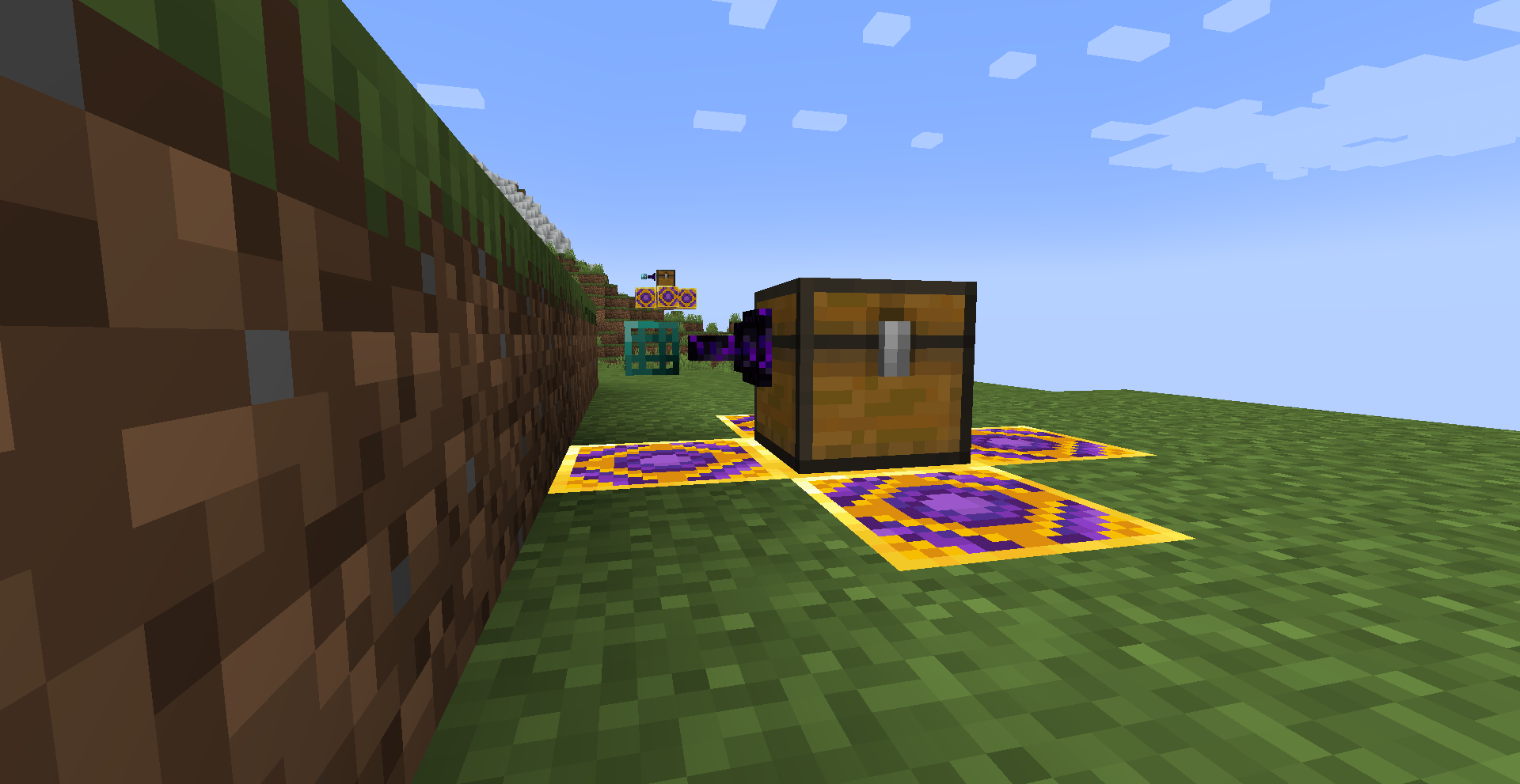 Wormhole Transporters wirelessly connecting 2 chests