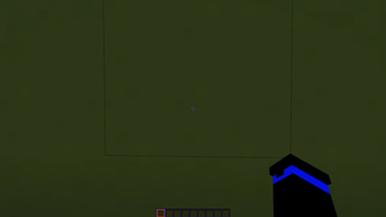 Crosshair + Hotbar