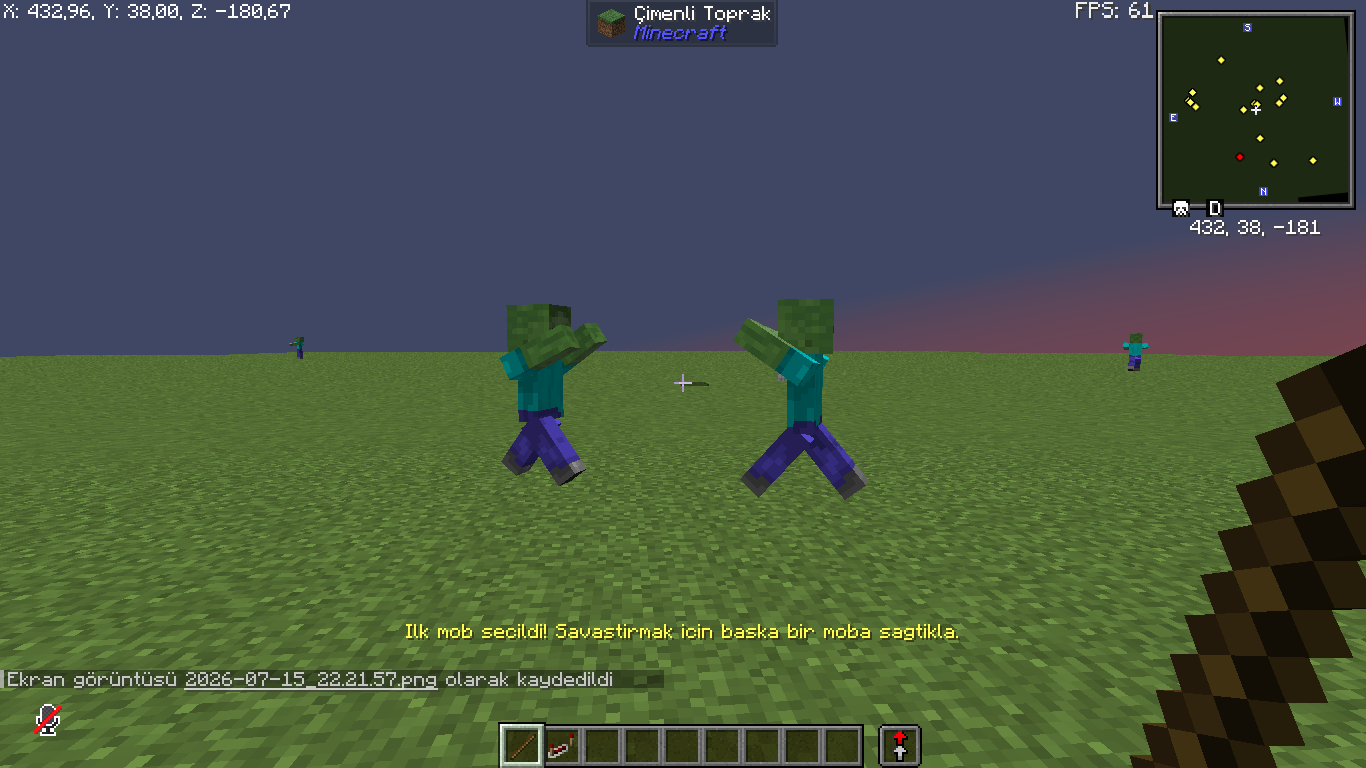 We make the mobs fight by right-clicking on them.