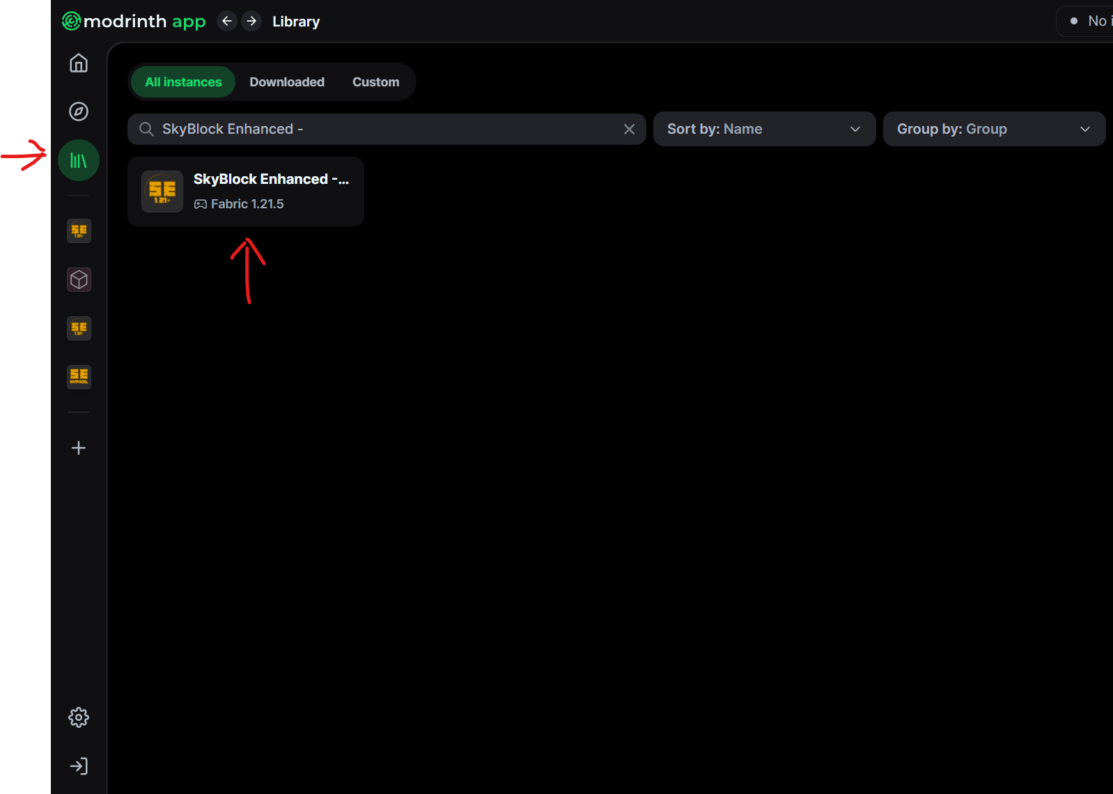 Image of the modrinth app and red arrows at where you should click