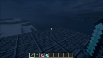 Enchantment Glow on a held relic sword