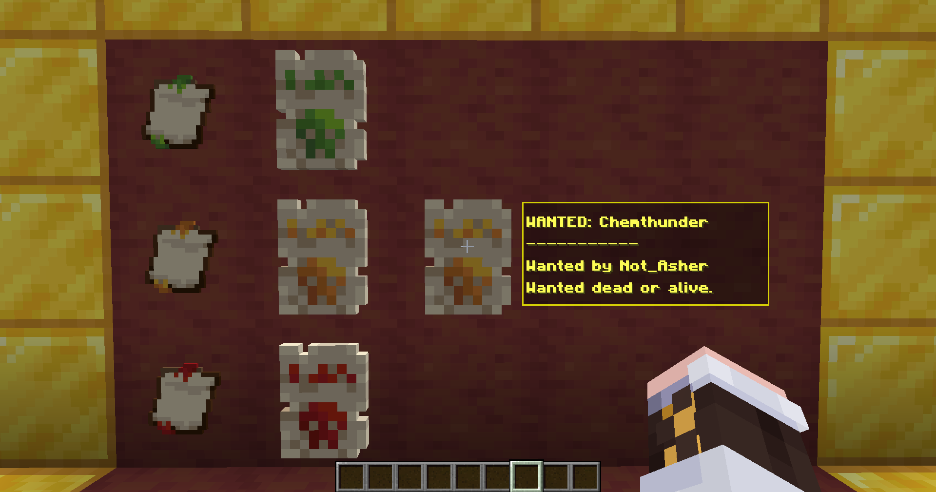 Bounty Posters in item frames